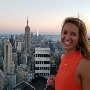 Meet your Posher, Lauren